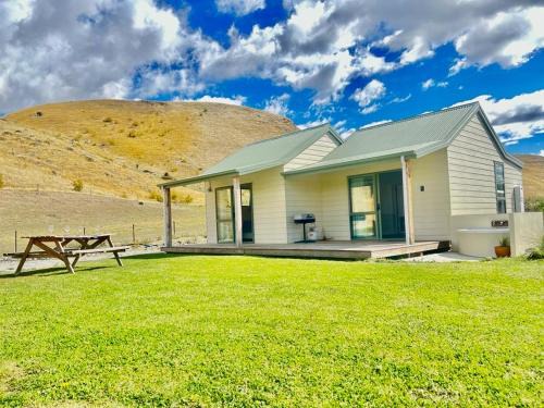 Tarras House | Gold Miners Cottage