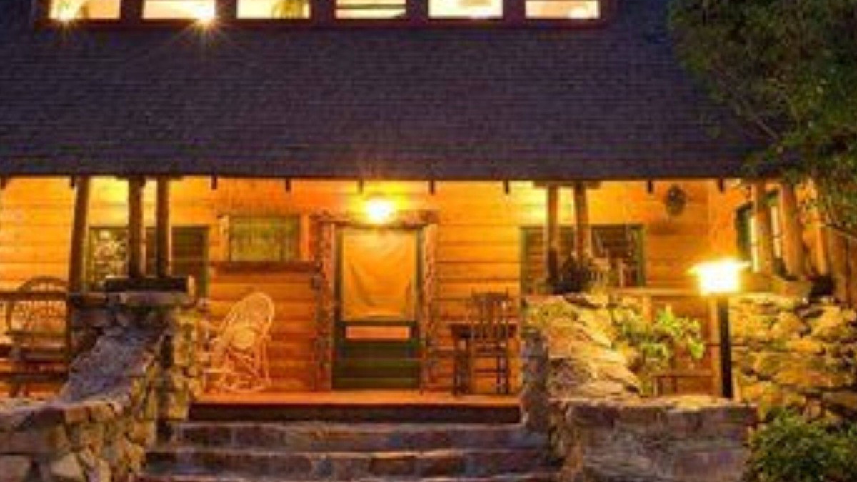 Big Bear City Bed & Breakfast | Gold Mountain Manor Bed and Breakfast