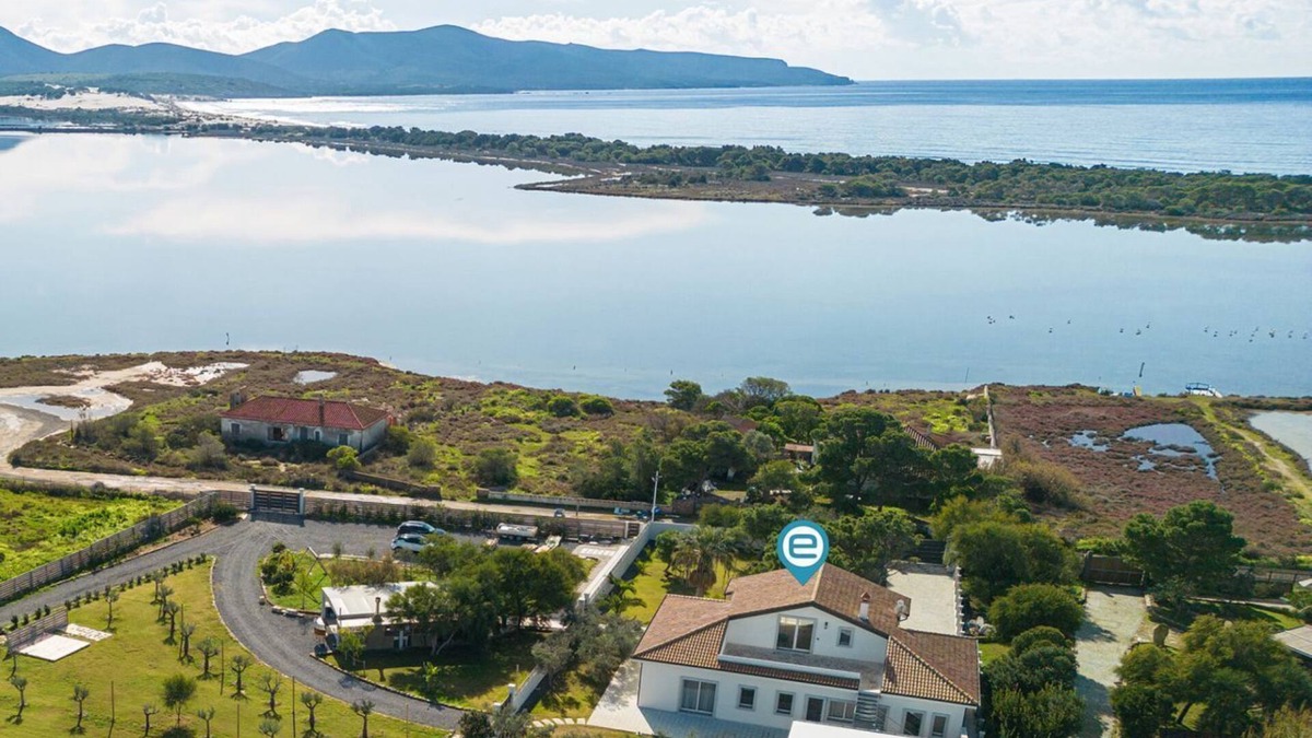 Porto Pino Villa | Golden Dunes Villa