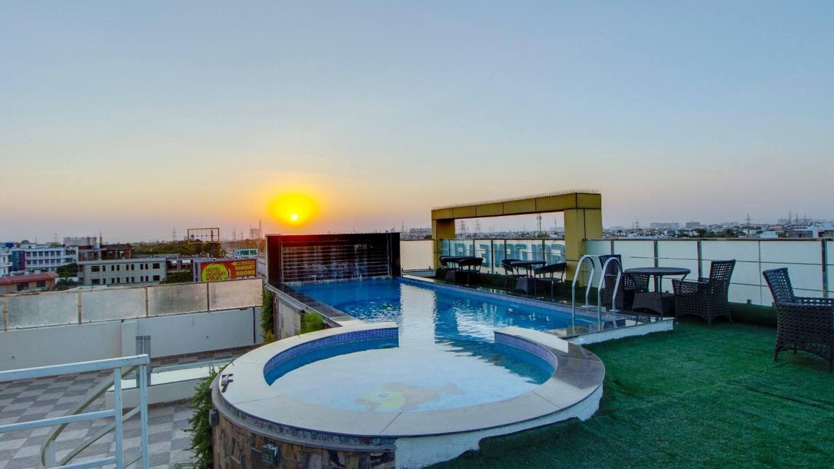 Jaipur Hotel | Golden Eagle By wizowll Group of hotels