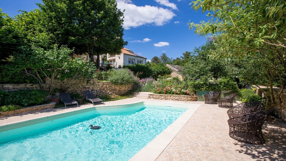 Beaune Cottage | GOLDEN EARTH, Tilleuls B