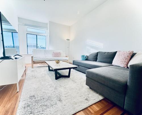 Inner Richmond House | Golden Gate Park Luxury 4BR - 2BA in San Francisco