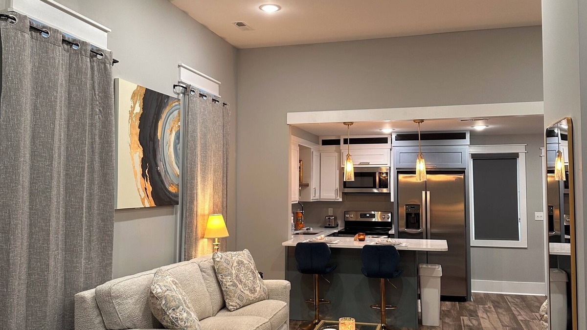 Florence Apartment | Golden Hour Loft in the Heart of Downtown Florence