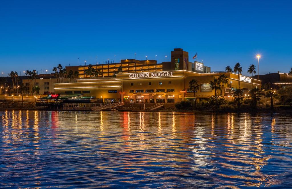 Laughlin Resort | Golden Nugget Laughlin