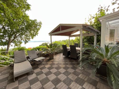 Dramalj House | Golden Oasis