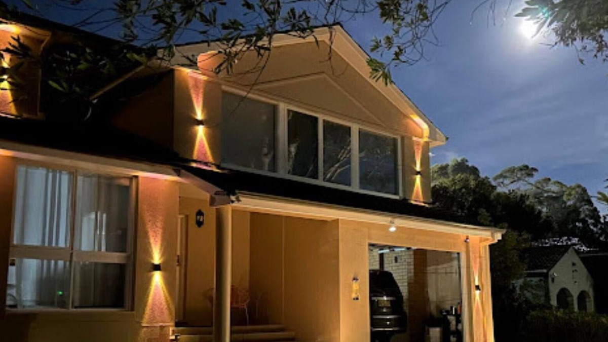 Marsfield House | Golden Swan Pool and Spa Smart Home with game room