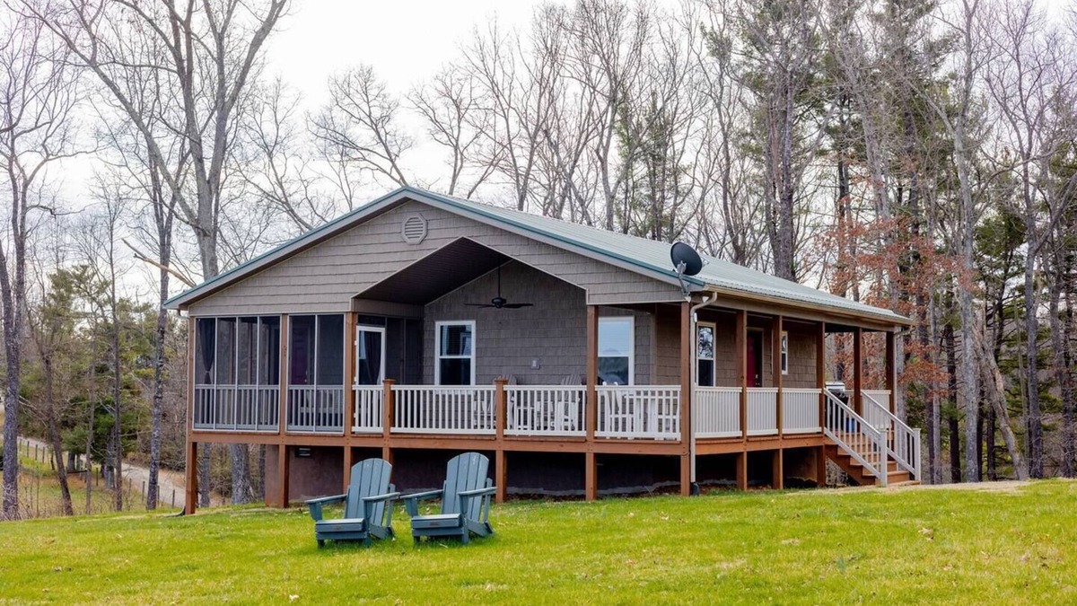 Barren Springs Cabin | Golden Views/River/NRT Trail Access 1B/S2