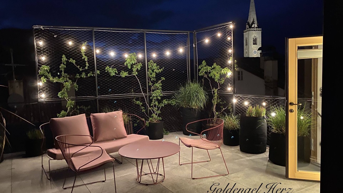 Caldaro Sulla Strada del Vino Apartment | Goldengel Suite 3 60sqm suite with roof terrace, air conditioning, WiFi