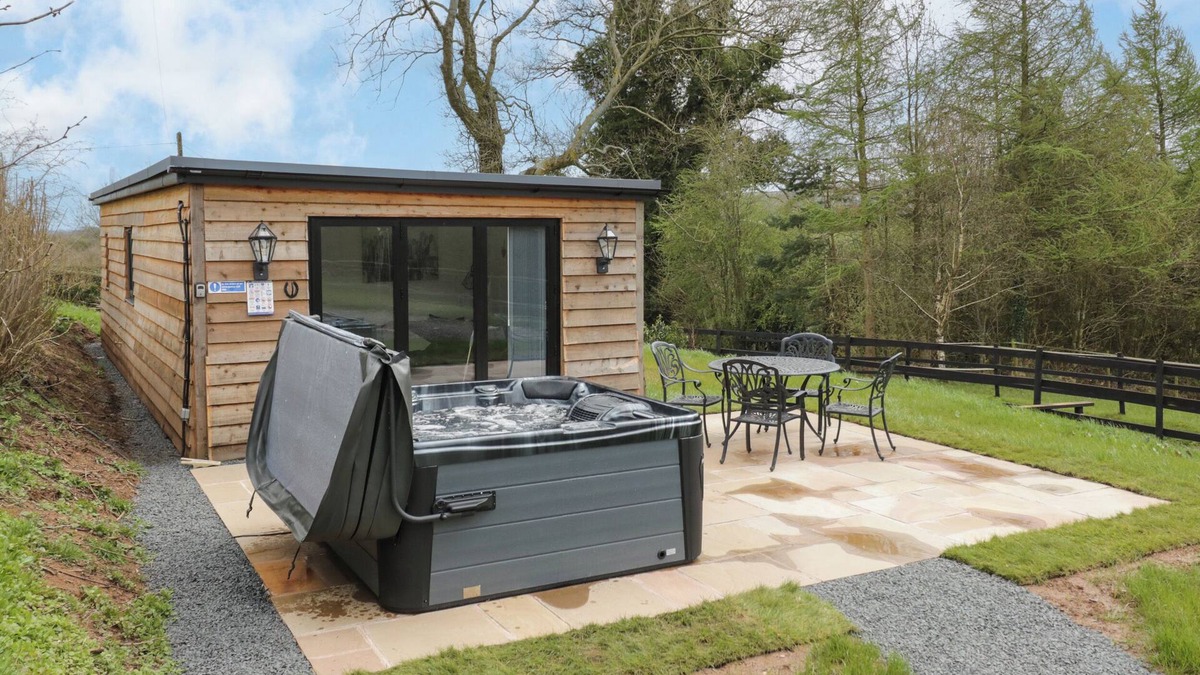 Kidderminster Cottage | Goldthorne Lodge