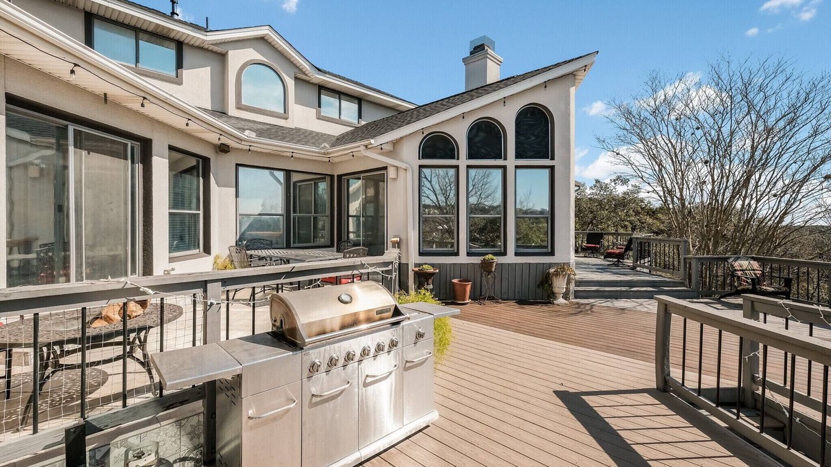 Crownridge of Texas House | Golf at LaCantera and Enjoy the View