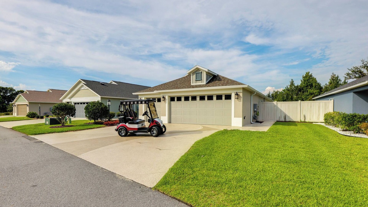 Wildwood House | Golf Cart & Preserve View: The Villages Retreat!