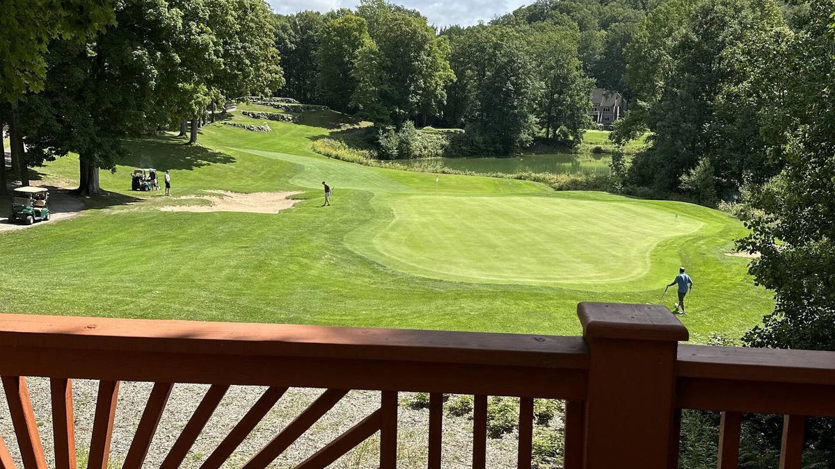 Mancelona House | Golf for 35 and stay at a reduced rate! Take in the fall colors!