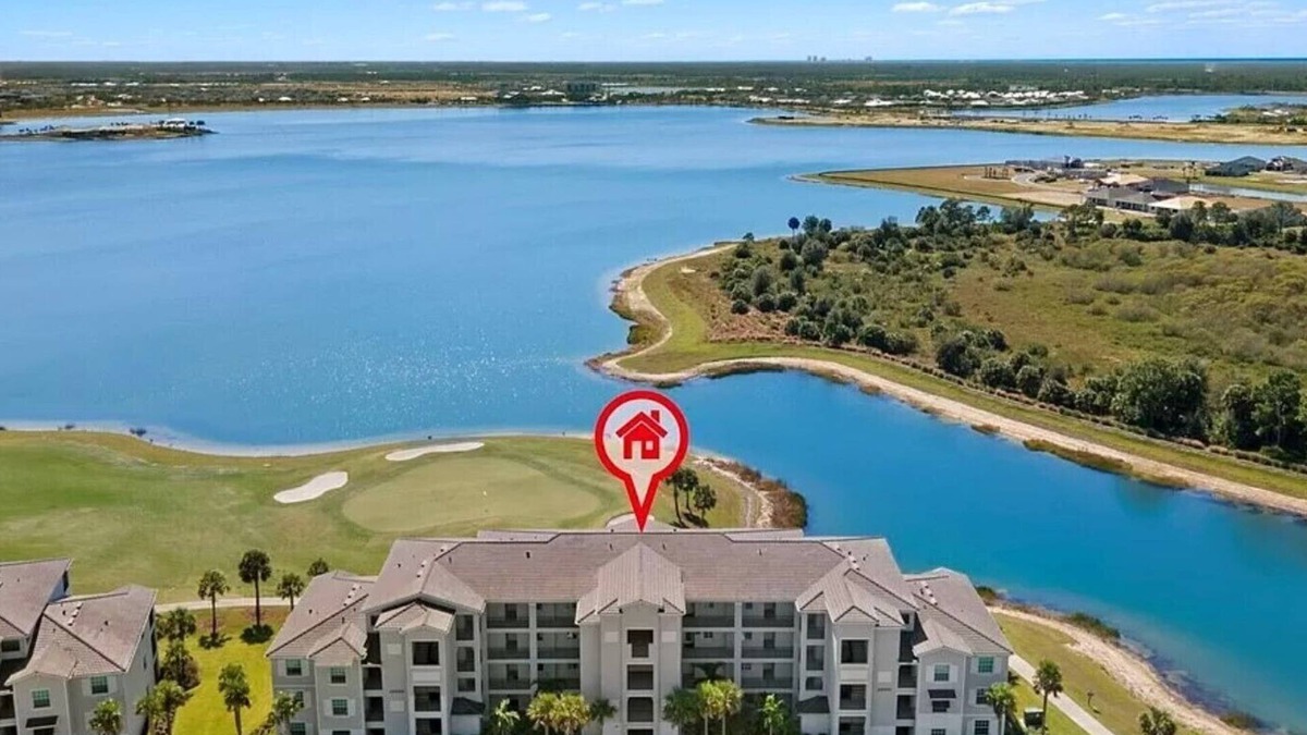 Biggar Condo | Golf included! Fabulous golf, lake, & sunset views. Walk to the resort pools.