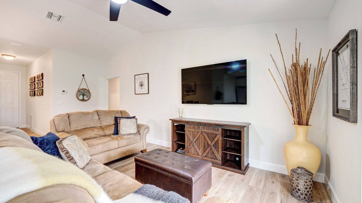 Sun 'N Lake House | Golf & Pool Access: Pet-Friendly Sebring Home!