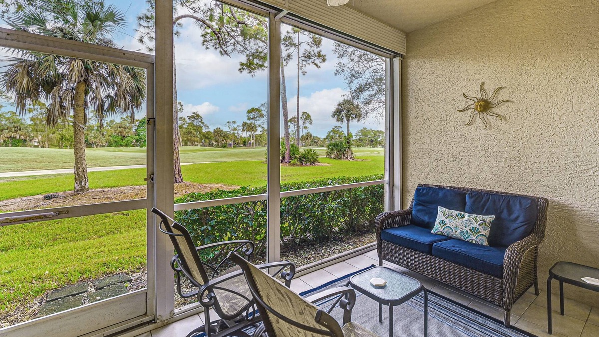 Ole Condo | Golf, Swim & Relax! Condo 8 Mi to Dtwn Naples