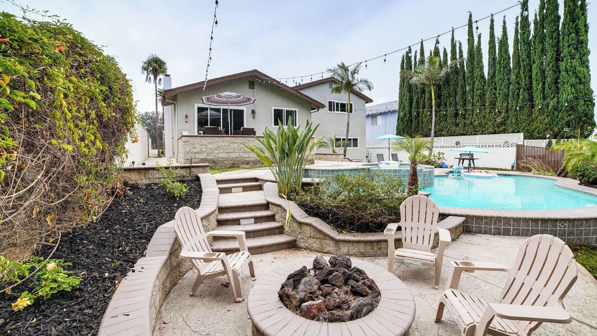 Corona House | Golf, Swim, Relax: Family Retreat in Corona!