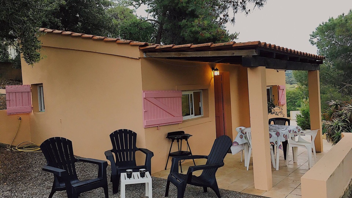 Residences du Golfe de Lava House | Golfe De Lava Appietto: Small house 250 meters from the sea.