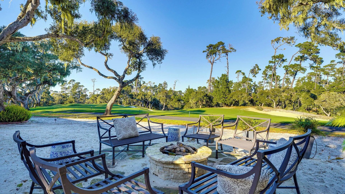 Del Monte Forest House | Golfer's Oasis: Luxe Pebble Beach Home on 5th Hole