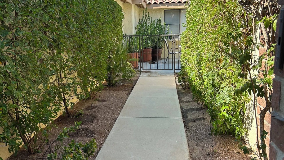 Palm Desert Condo | Golfer’s Paradise- Two bedroom condo in Palm Desert’s best community
