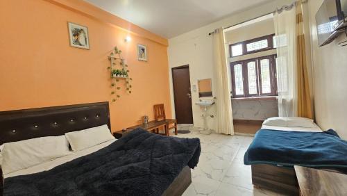 Uttarkashi Apartment | Gomukh Hotel Uttarkashi