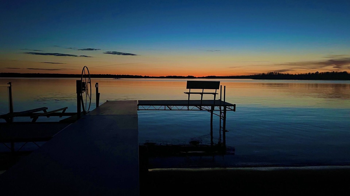 Hazelhurst House | Good Life Cabin @ Willow Flowage