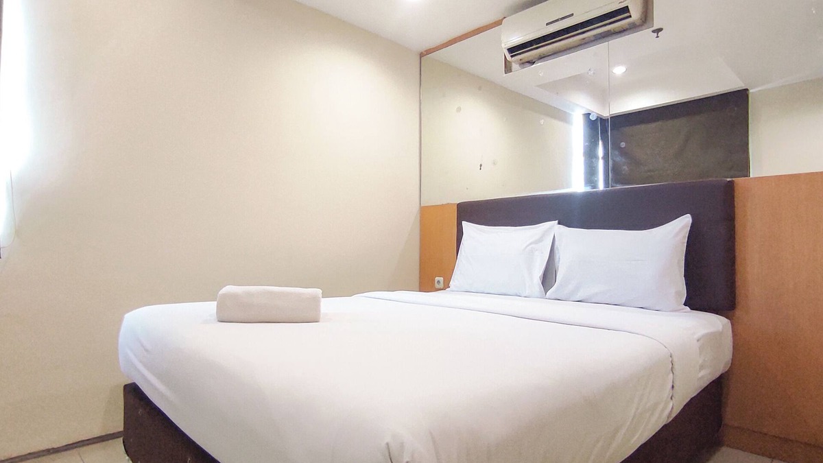 Siwalankerto Apartment | Good Place and Tidy 2BR at High Point Serviced Apartment