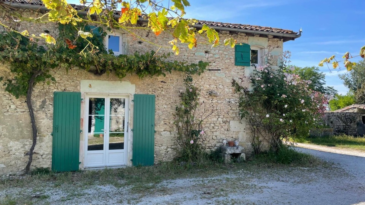 Grezac House | Good vibes only" guest house near Royan