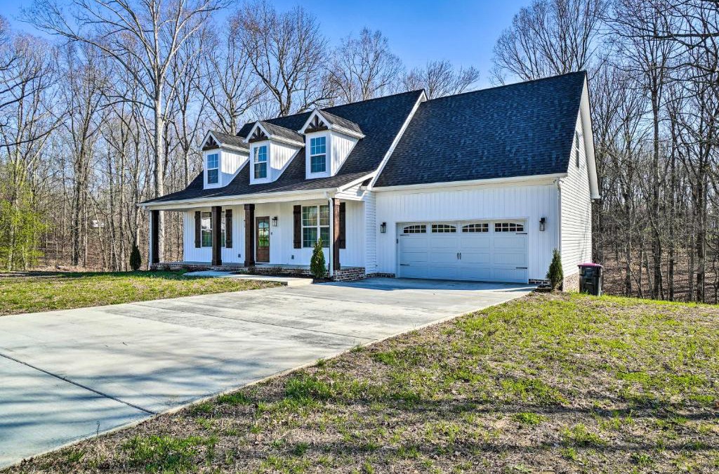 Goodlettsville House | Goodlettsville Home about 4 Miles to Raceway!
