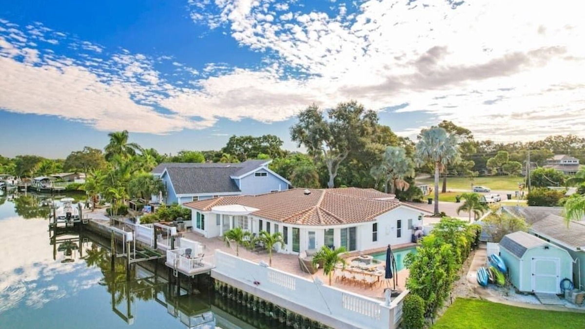 Harbor Hills House | Goodtimes Waterfront Luxury Oasis Heated Pool, 5 Minutes to Indian Rocks Beac