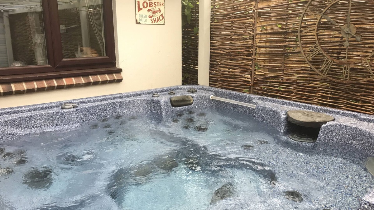 Boxgrove House | Goodwood House With Indoor Pool and Hot Tub
