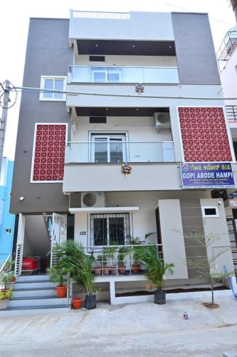 Kamalapur Bed & Breakfast | Gopi Abode Hampi
