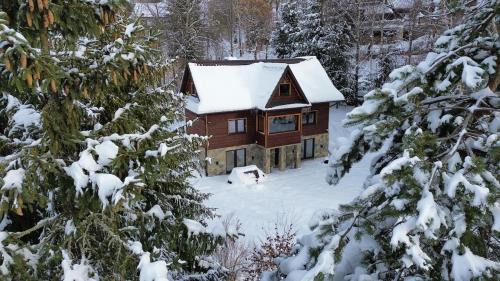 Mszana Dolna Ski Chalet | Gorczańska Chata Lubomierz