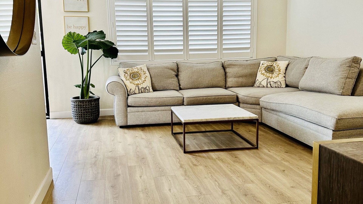 Canyon Country Condo | Gorgeous 3 Bedroom Condo