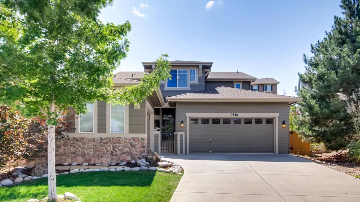 Southridge House | GORGEOUS 4 Bedroom in Highlands Ranch!