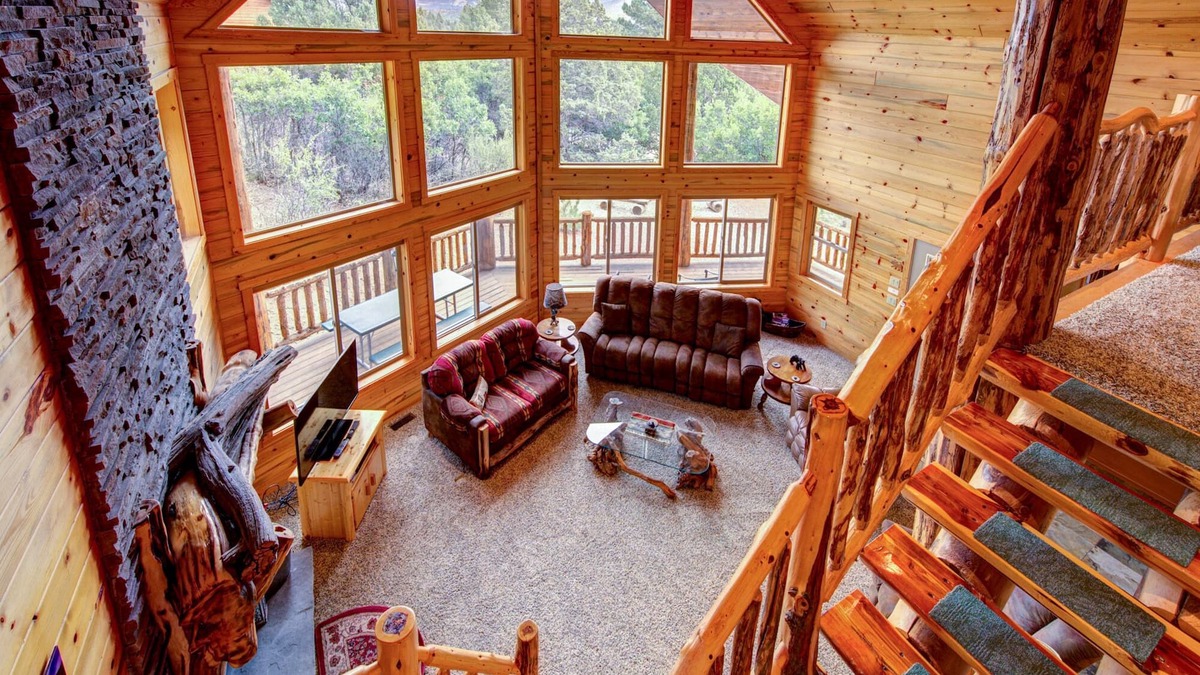 Long Valley Junction Cabin | Gorgeous 5-Star Chalet Mid-way Between Bryce & Zion - Read our reviews!