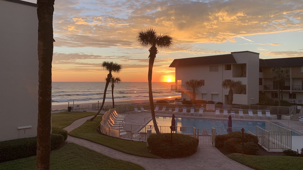 Ormond Beach House | Gorgeous and Spacious Oceanview Townhome. Its well-appointed and comfy. Must See