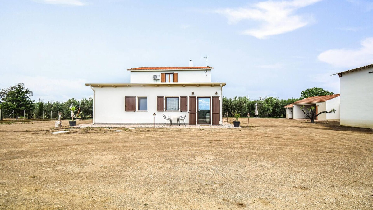 Montalto di Castro Apartment | Gorgeous apartment in Montalto di Castro