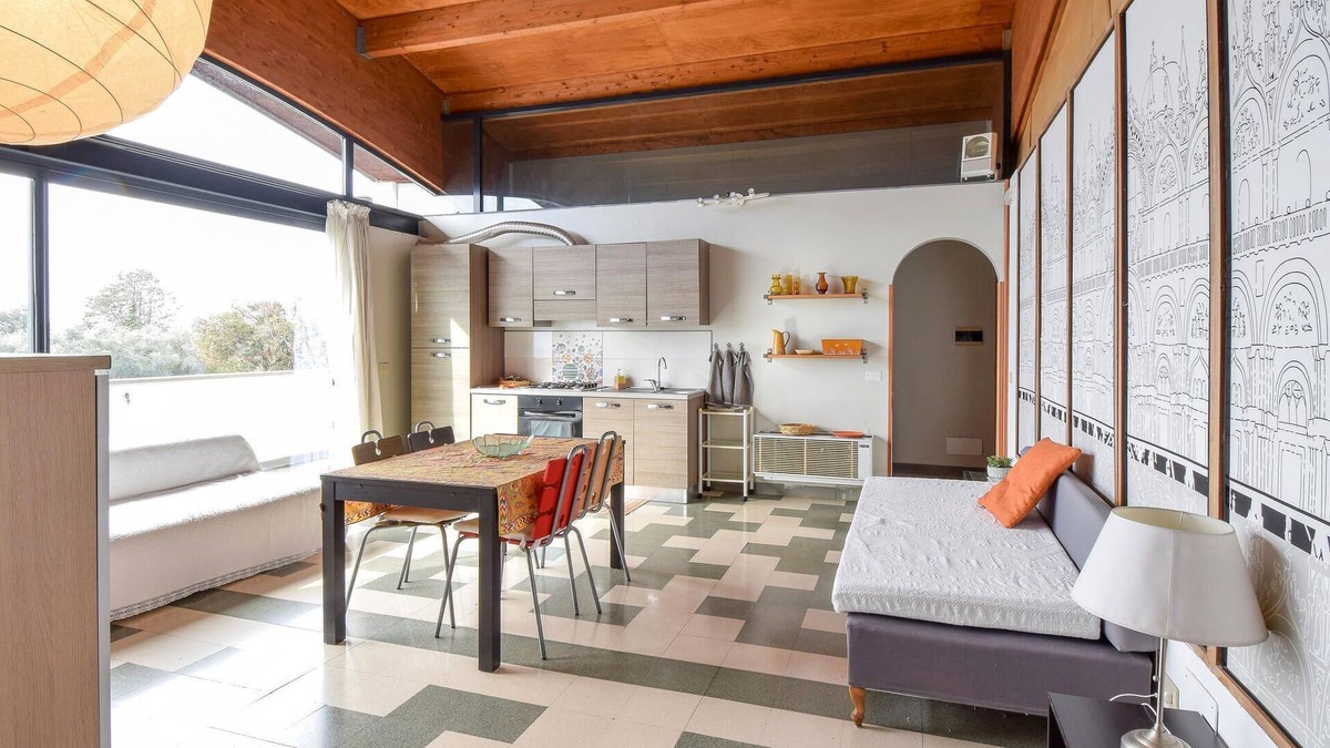 Cori Apartment | Gorgeous apartment in Cori with kitchen