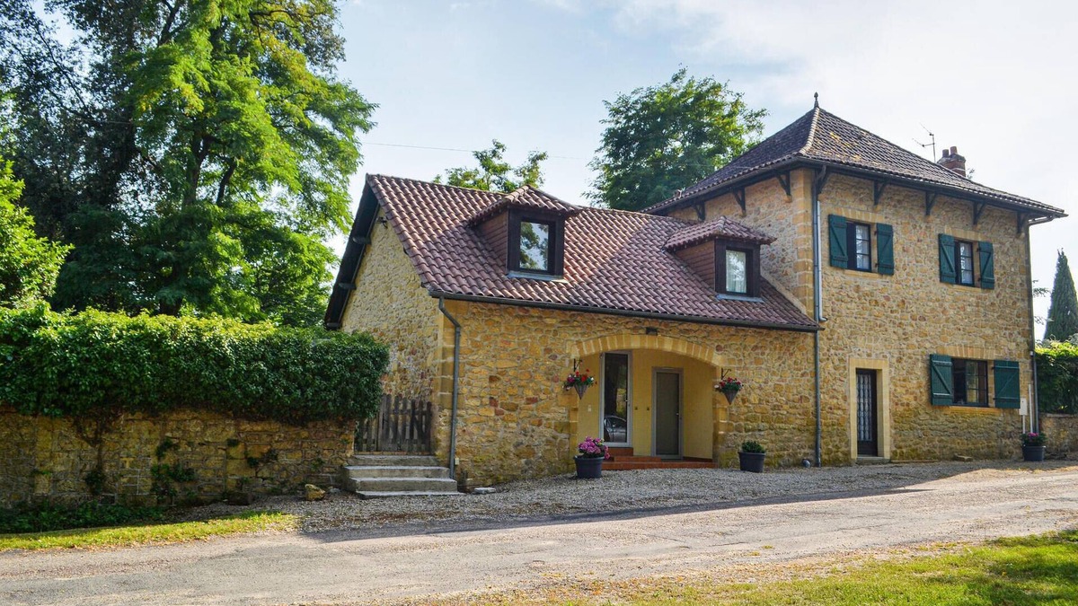 Vitrac Apartment | Gorgeous apartment in Vitrac with WiFi