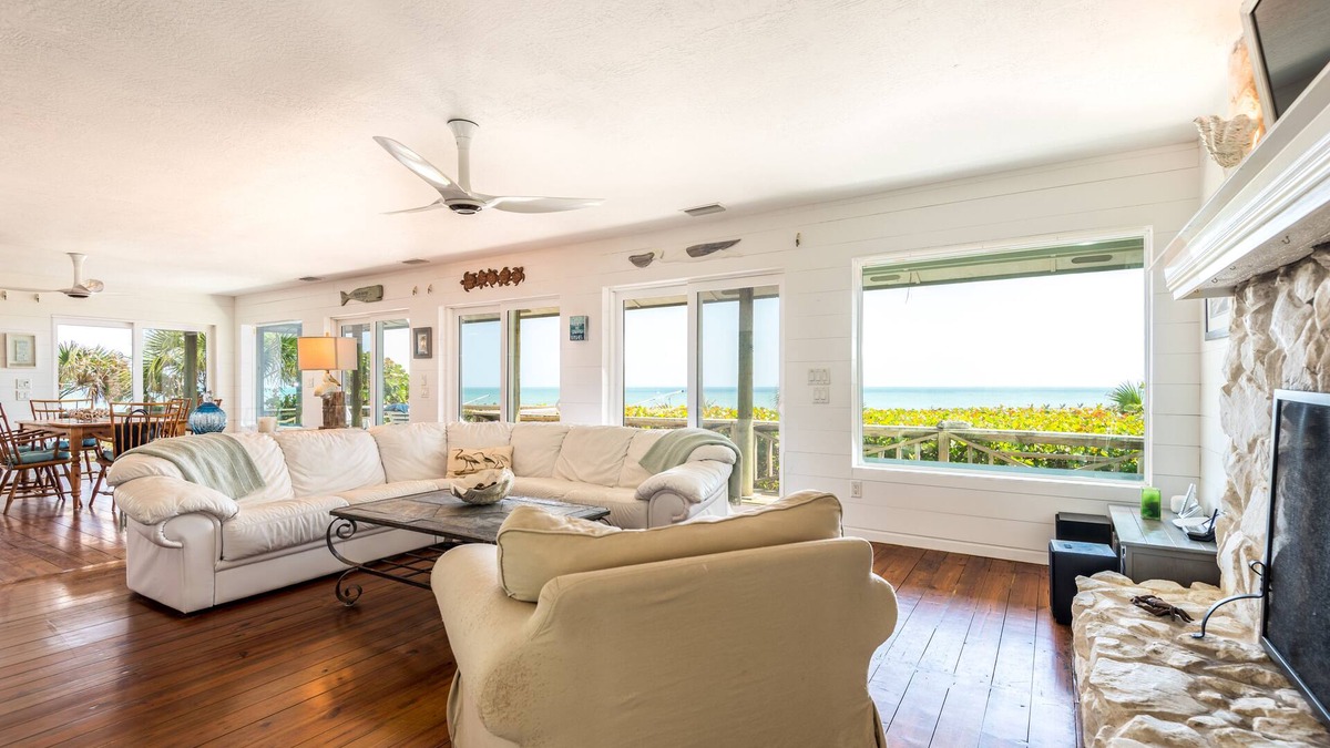 Indian River Oaks House | Gorgeous Beach Villa, with Private Access to Beach