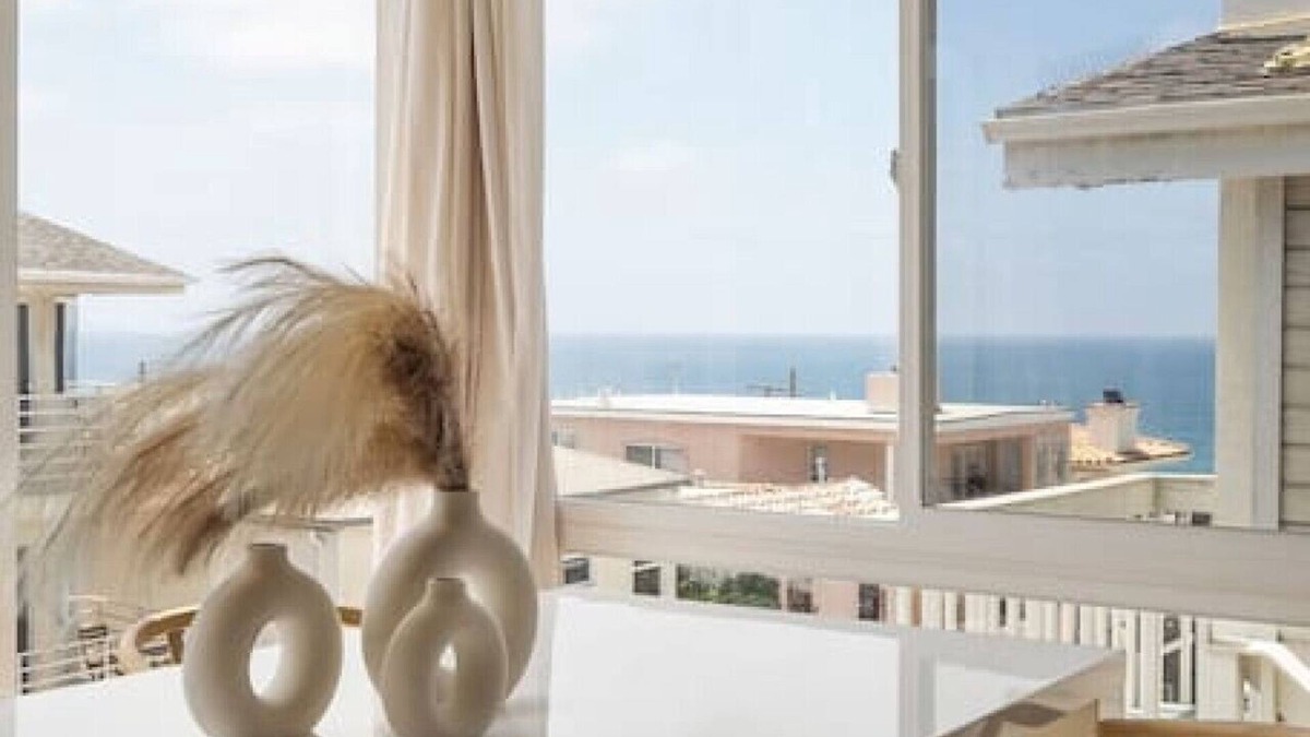El Segundo Apartment | Gorgeous Beachside Bliss Ocean View Walk2Strand