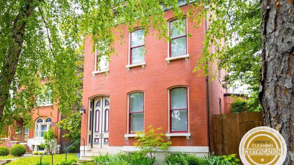 Benton Park House | Gorgeous Benton Park Manor/ABODEbucks
