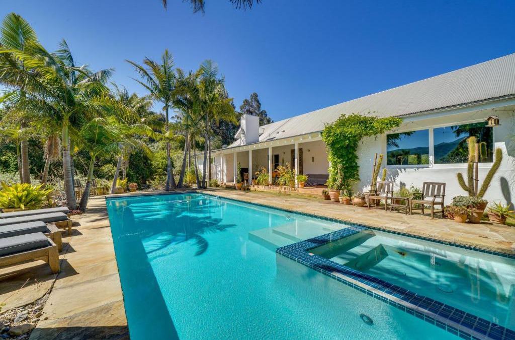 Carpinteria House | Gorgeous Carpinteria Home Pool, Spa, Fireplaces!