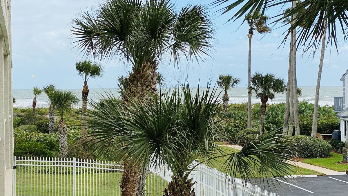 Port Canaveral Condo | Gorgeous condo steps from the beach