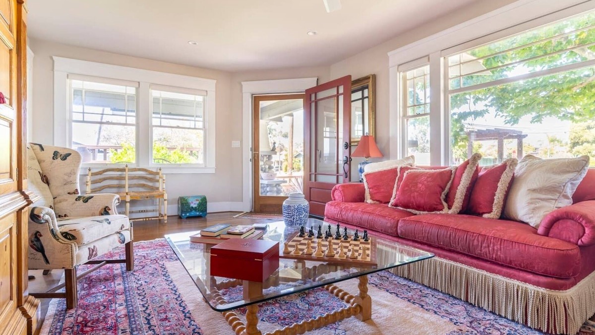 South Park House | Gorgeous Cozy Eclectic Craftsman House. Minutes to Downtown. Best Location!