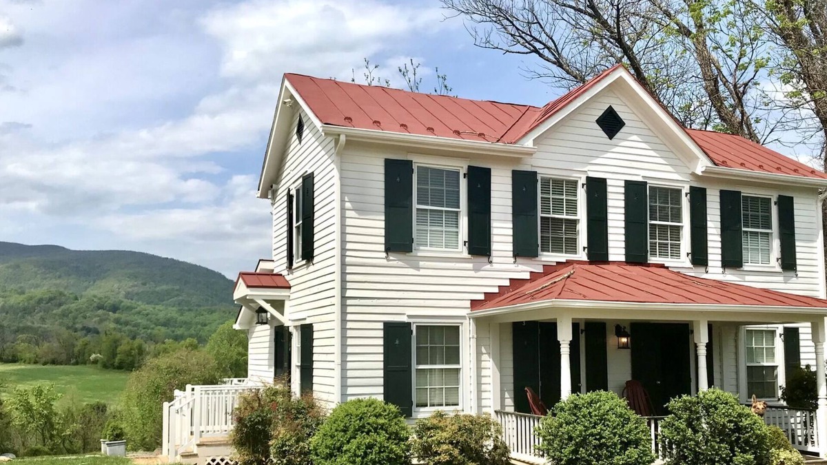 Greenwood House | Gorgeous Farmhouse at Ramsay Estate | Amazing Blue Ridge Views