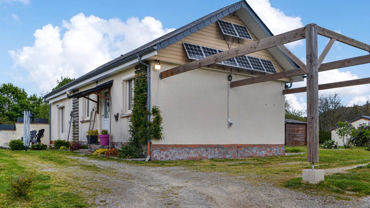 Marcillac-la-Croisille House | Gorgeous home in Marcillac-La-Croisille