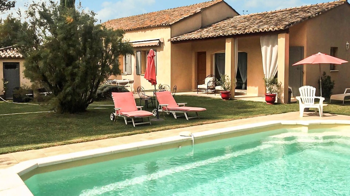 Saint-Saturnin-les-Avignon House | Gorgeous home in Saint Saturnin lès Avi