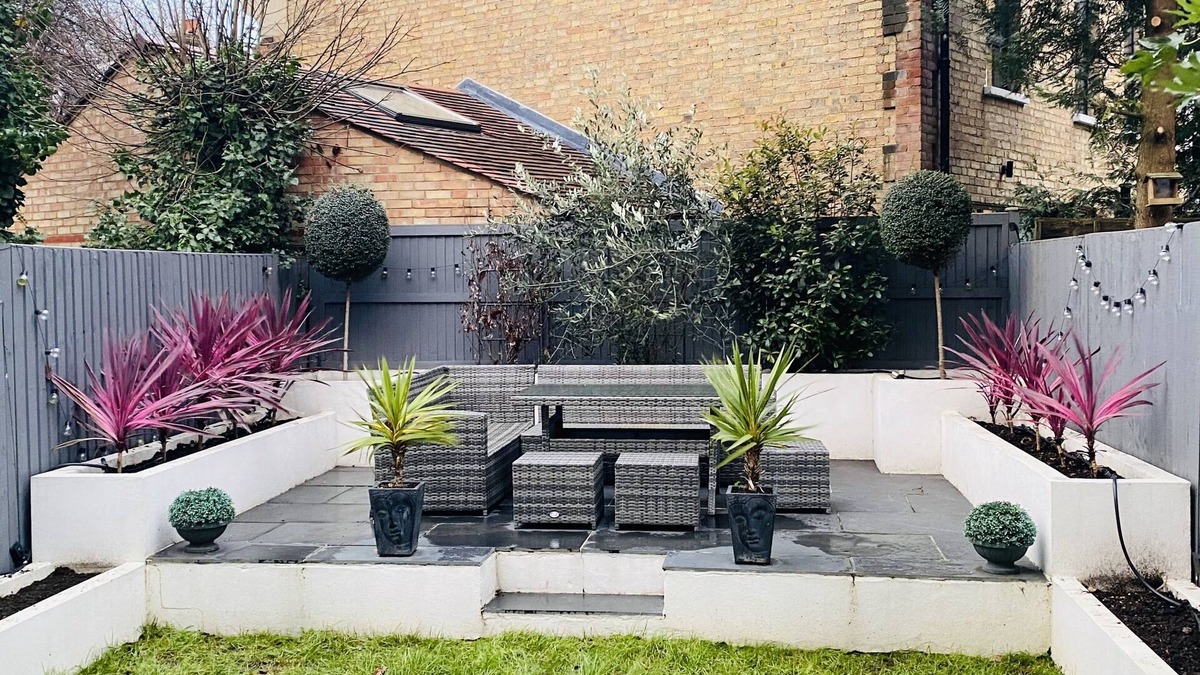 Hillrise Apartment | Gorgeous garden flat in Highgate with ping pong table!