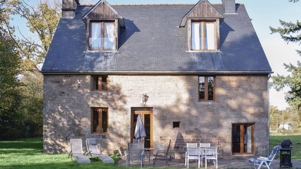 Saint-Manvieu-Bocage House | Gorgeous home in Saint Manvieu Bocage